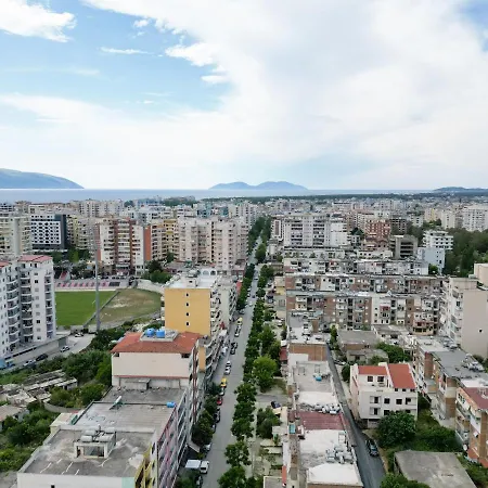Laerti's Attic Appartement Vlorë