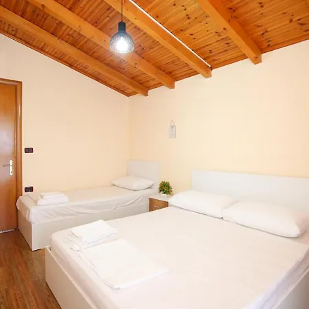 Laerti's Attic Vlorë