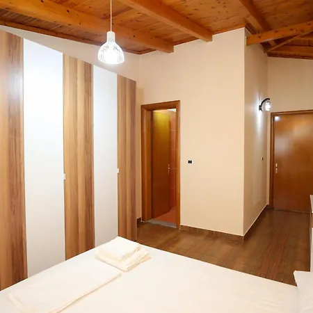 Appartamento Laerti's Attic *