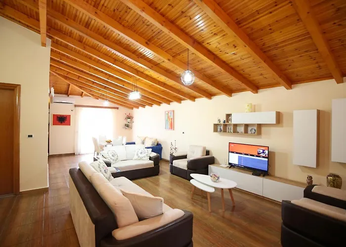 Laerti's Attic * Vlorë